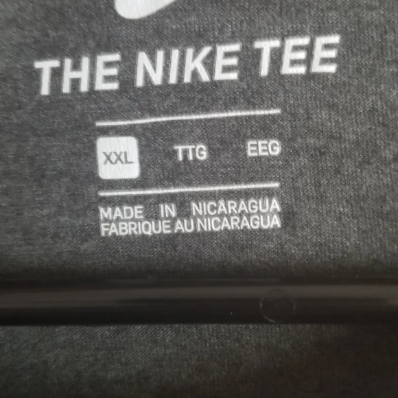 Men Nike Tshirt XXL Charcoal Red Swish - Picture 2 of 3